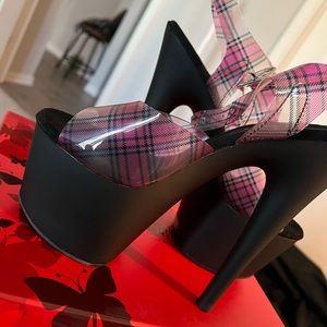 7M Fits Size 6 Pleasers Dance Shoes … Never Worn Open Toe …